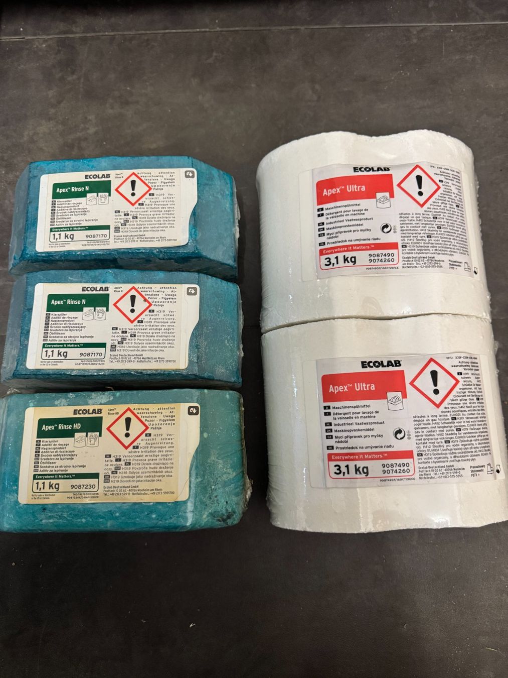 Ecolab Produits d'entretien: Ecolab Apex Rinse und Ultra – Neuf (Voir description) à Chevroux par tr7_hp65
