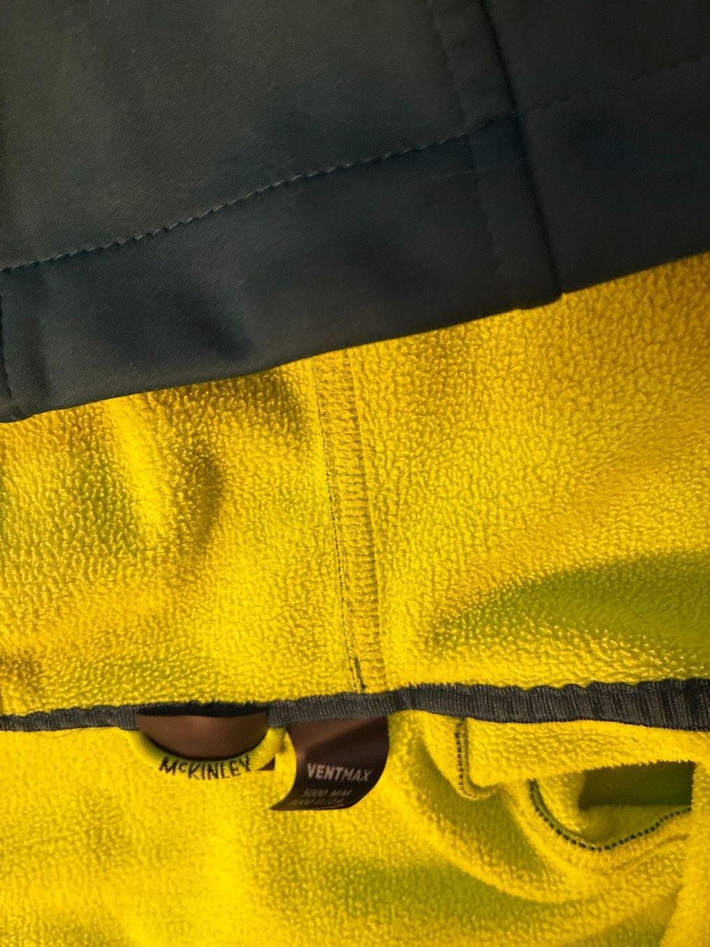 Vestes & Manteaux: Fleece Jacke, Grösse 140 – D'occasion à Vilters par san_2t9g 2