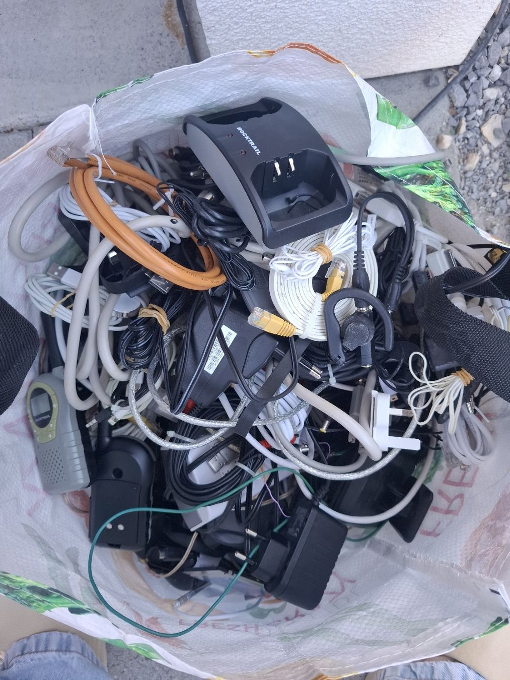Câbles: Kabel – D'occasion à Zihlschlacht par ena_n99x