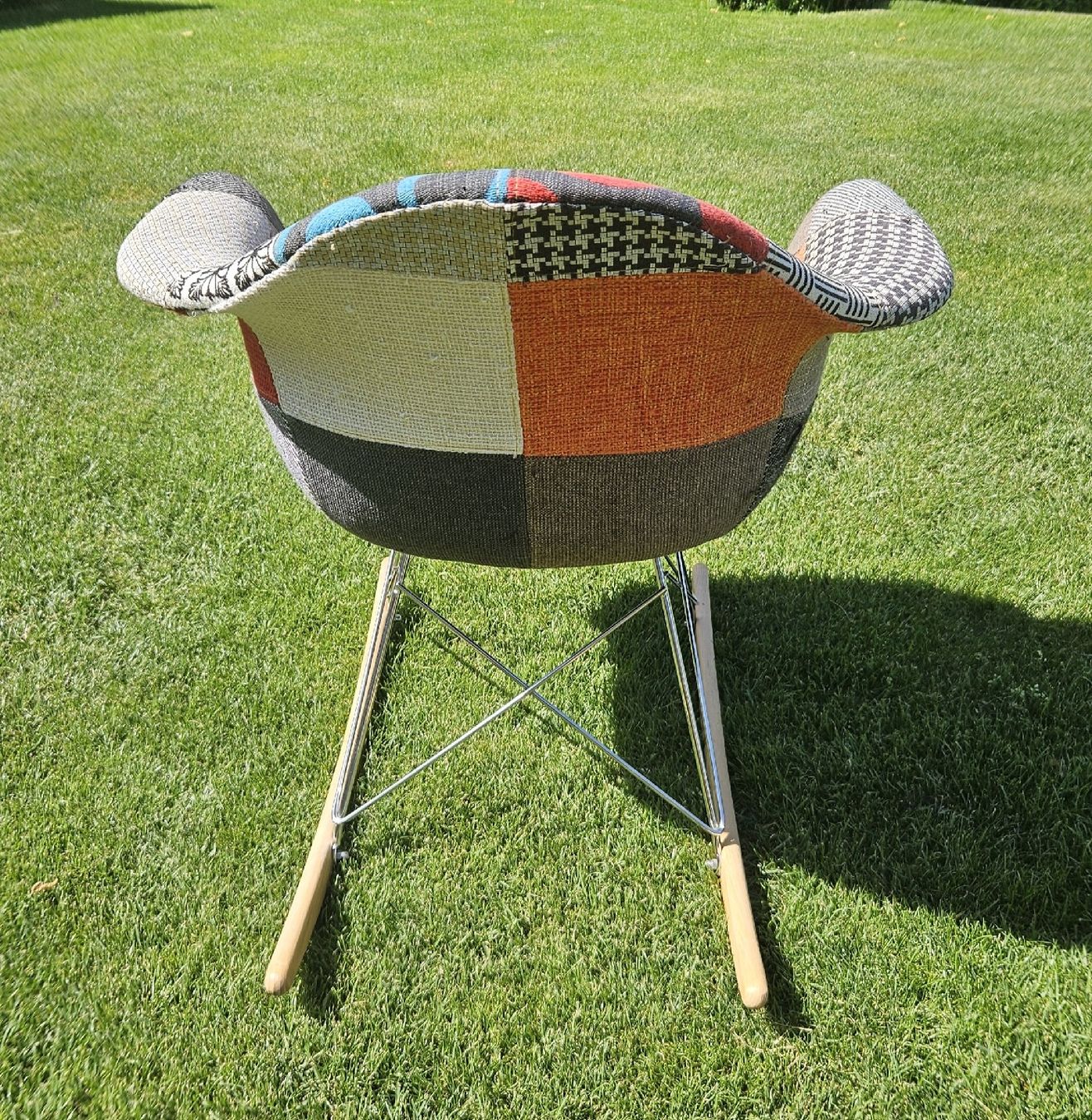 Sessel: Fauteuil à bascule Patchwork multicolore bon état – Gebraucht aus Wallenried von Menetre 3