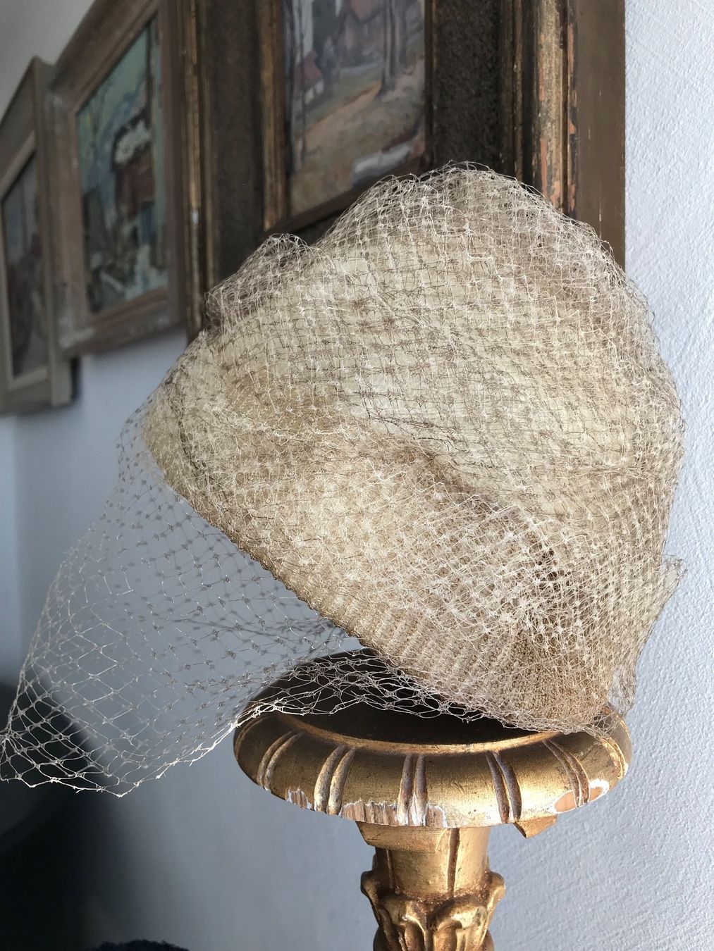 Copricapi, berretti & cappellini: Chapeau doré dame d’époque – Usato da Villeneuve VD venduto da sim_q5hp 1