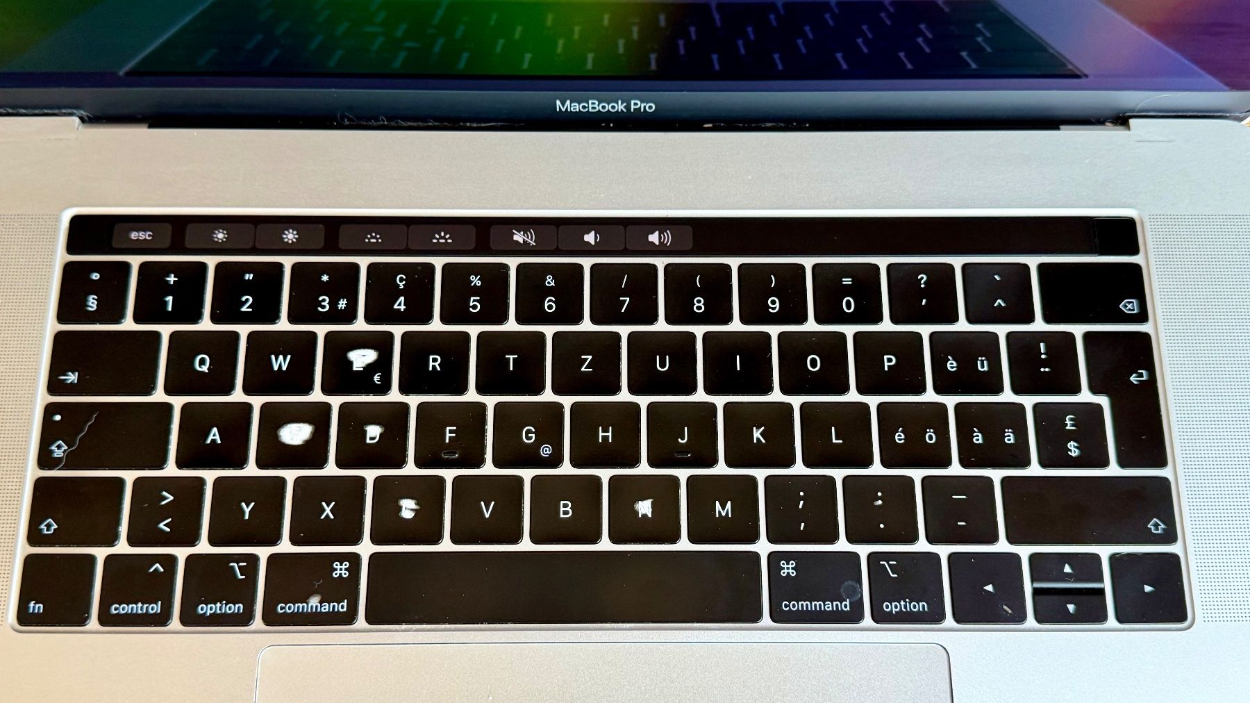Apple Portables: 15,4"  MacBookPro – D'occasion à Root par Apollo65 4