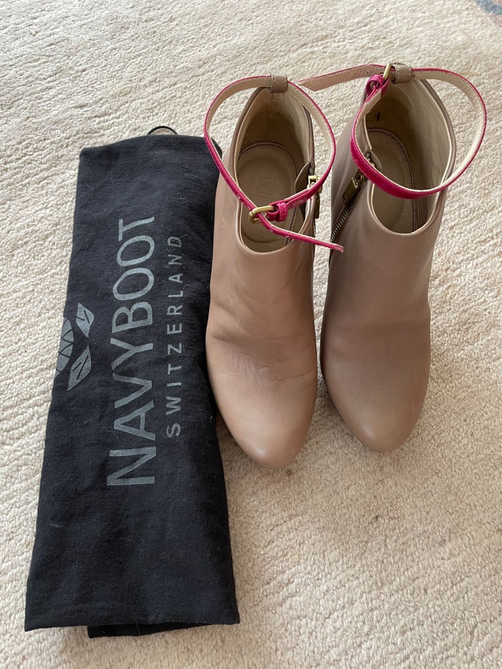 Navyboot Scarpe da donna: Navyboot Ankleboots, Echtleder, Gr. 37, Top Zustand! – Usato da Wangs venduto da Quersum