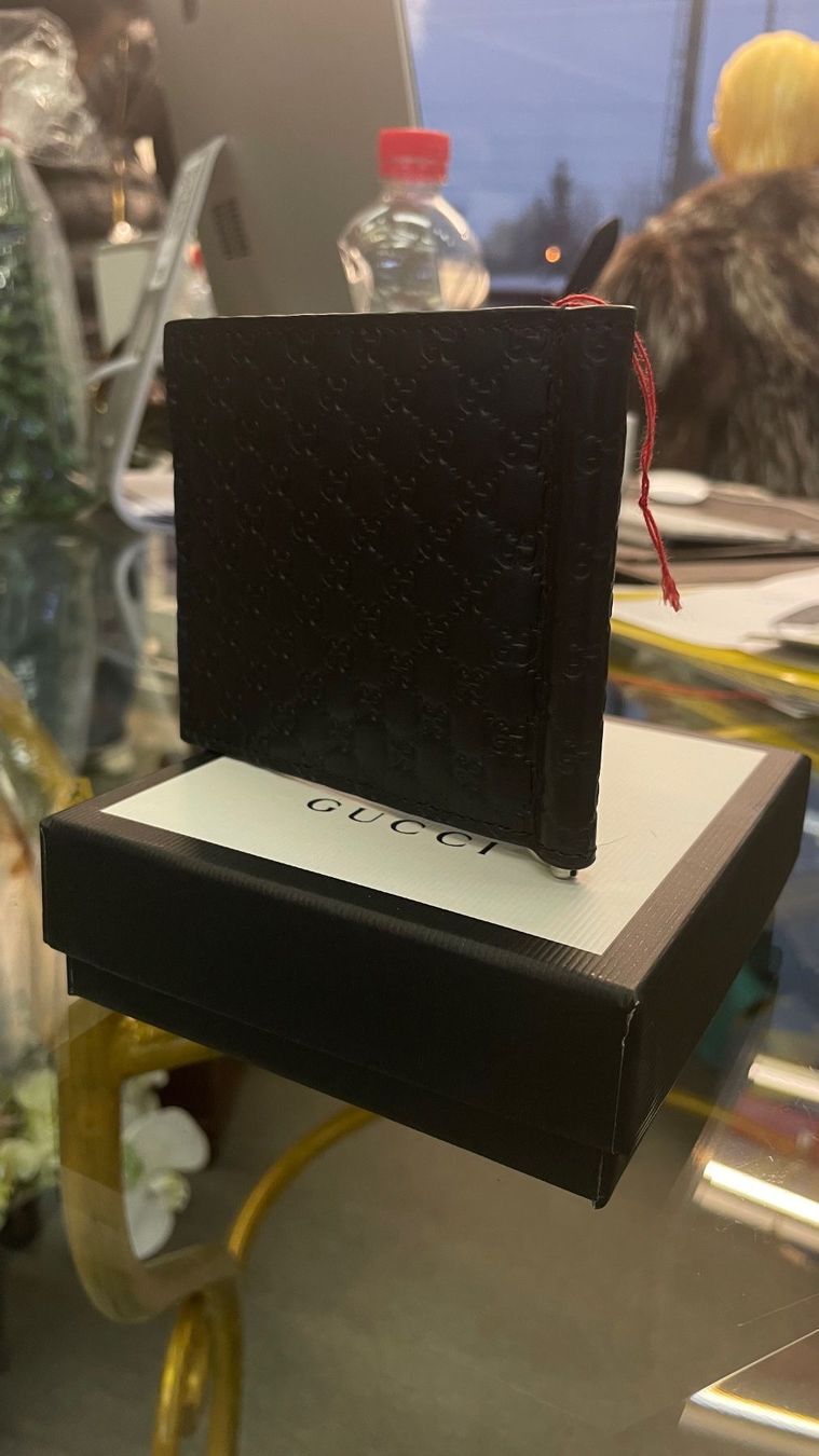 Gucci Portafogli: Gucci Portmonee mit Geld Klammern – Nuovo e nell'imballaggio originale da Lachen SZ venduto da HelvetiaLuxury 1