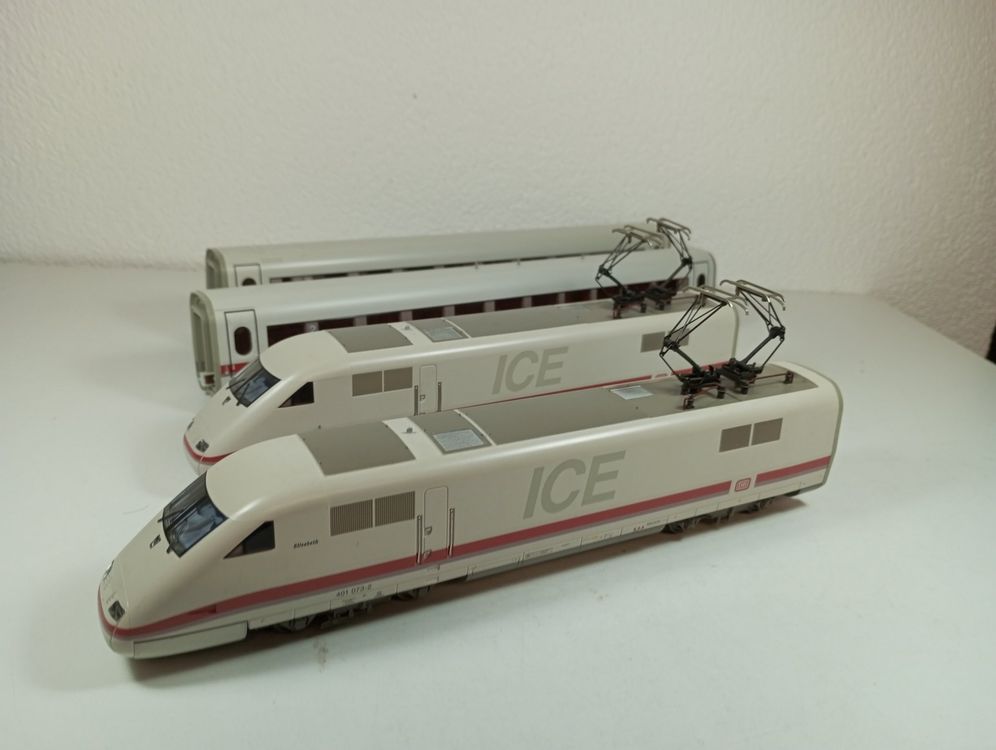 Fermacravatta A Tema Treno ICE-T/ICT BR 415, In Acciaio E Pietra Bianca, Art. 8279