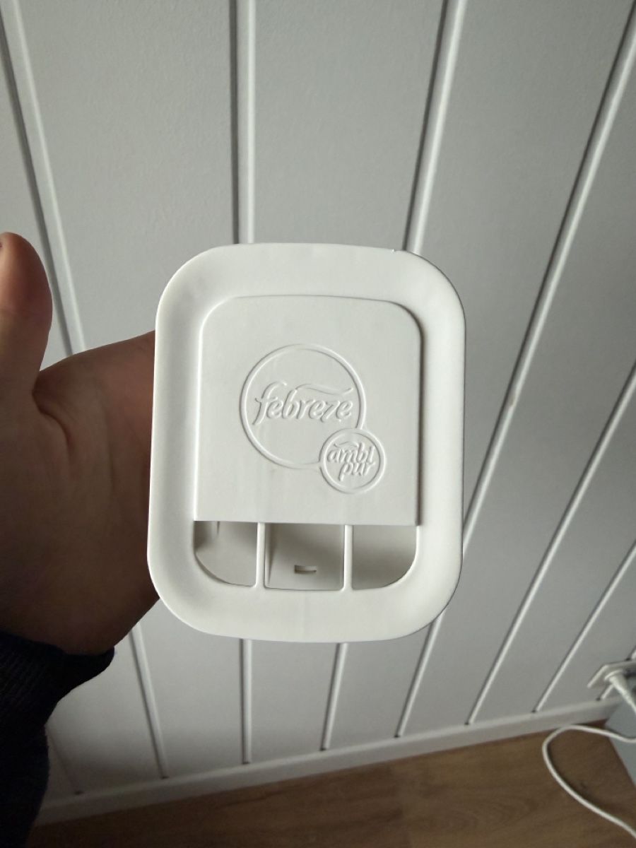 Diffusori di oli essenziali: Diffusore per ambiente Febreze Ambi Pur – Usato da Thun venduto da fil_5cdg