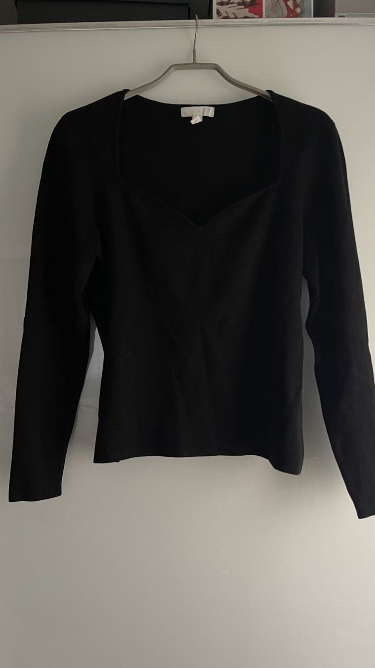 H&M Maglioni & Felpe: H&M Pullover schwarz – Usato da Lausen venduto da sim_hgp6 1