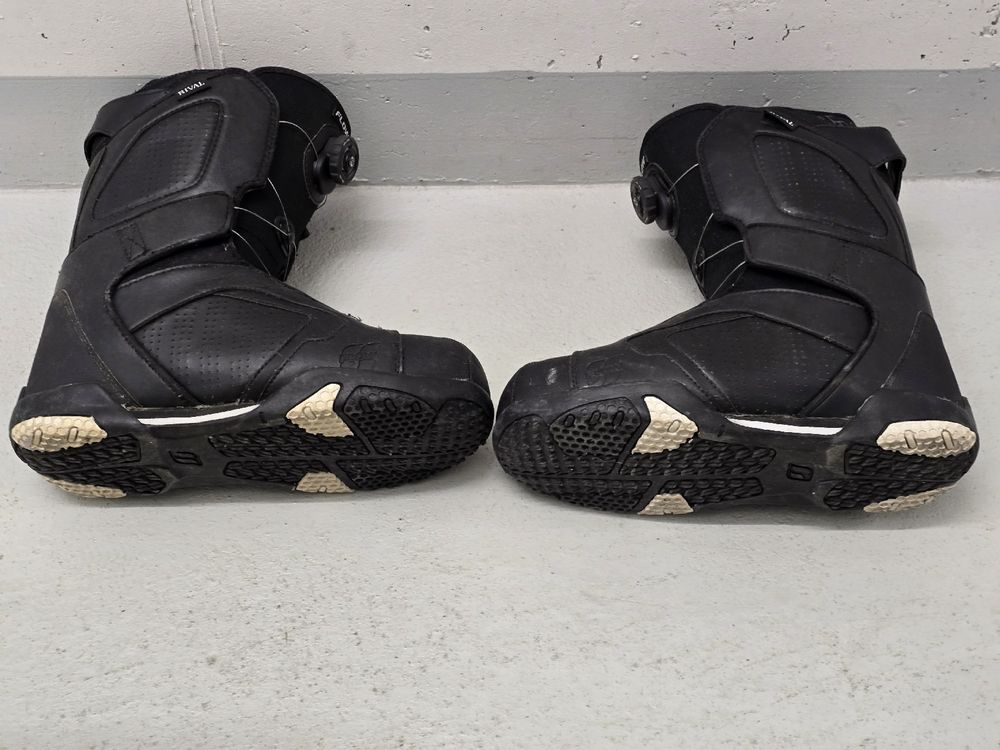Chaussures hommes: Flow Rival Snowboard Boots - US 10.5 - Get Ready to Ride! – D'occasion à Zürich par H.Orion 1