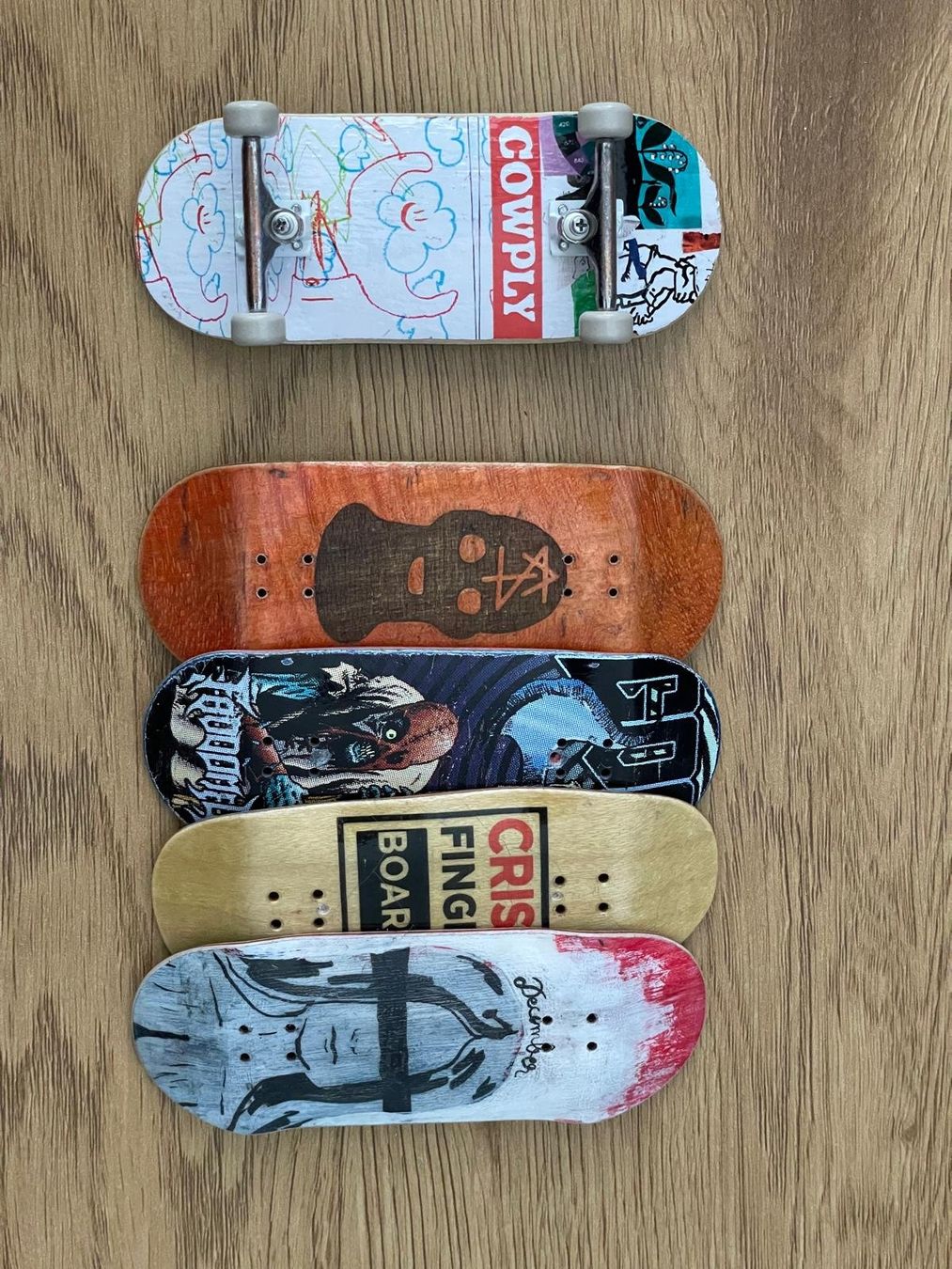 Skateboards: Set of 5 fingerboards with assorted designs – Usato da Gordola venduto da Elliot_23 1