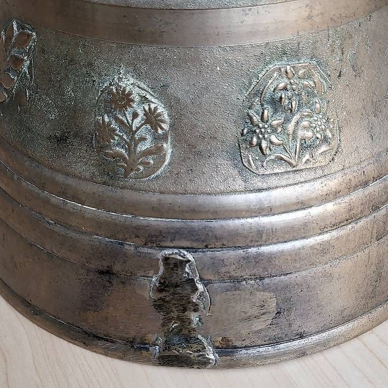 Campanacci mucche: Wunderschön klingende und gestaltete Glocke – Usato da Mollis venduto da FredBrann 3