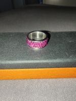 Schöner Edelstahlring mit pinken Steinen Gr.52/54