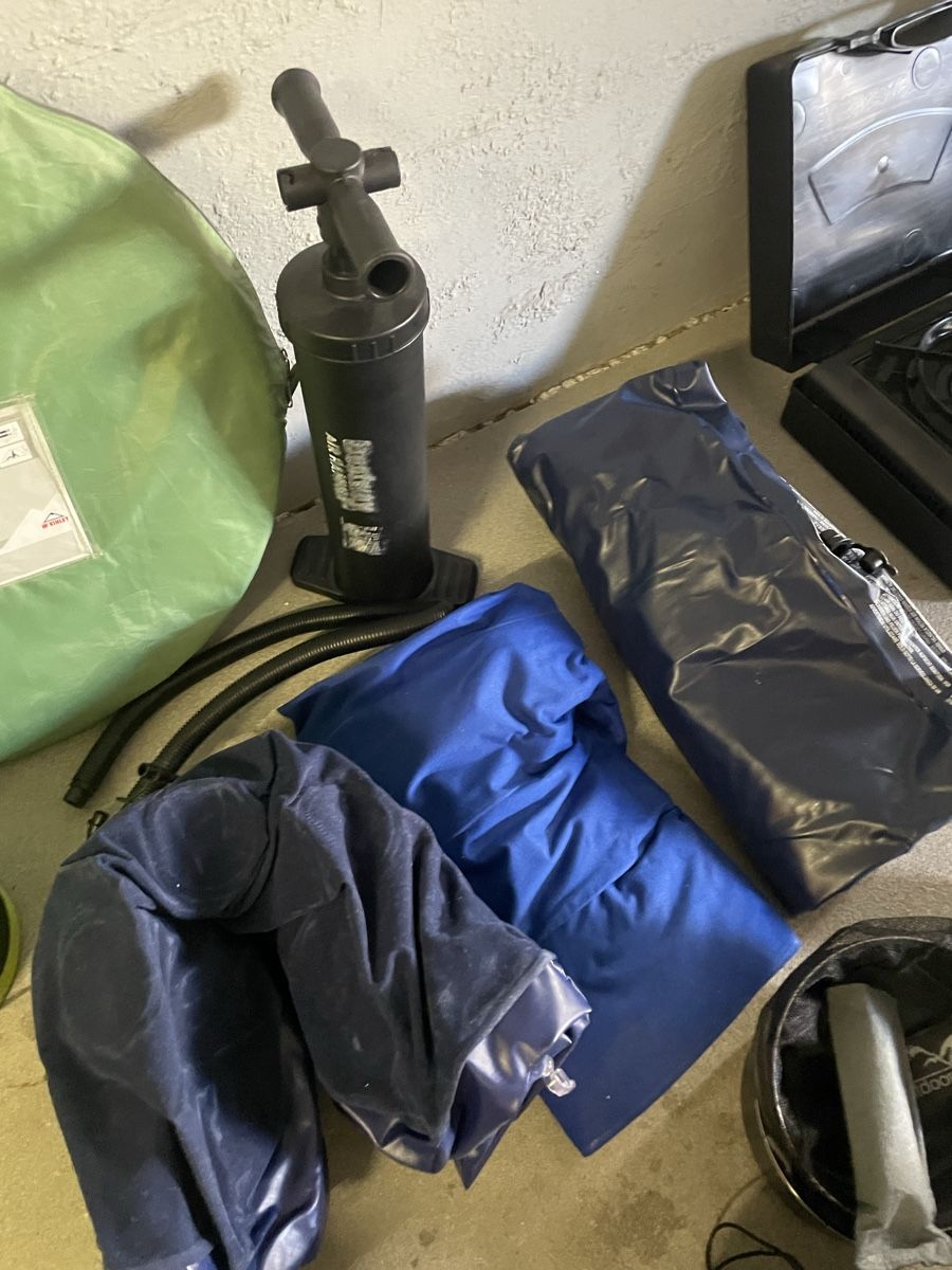 Tende : Camping Ausrüstung grosses Set – Usato da Buchrain venduto da Bygger31 3