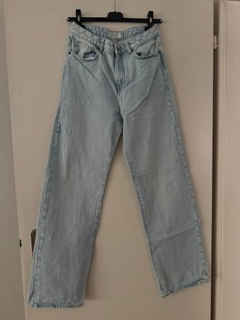 Jeans Hellblau 