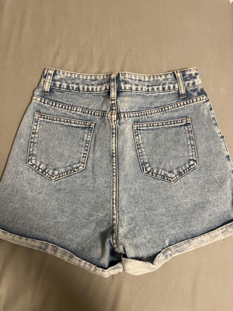 Jeans: Kurze Hose – Neuf (Voir description) à Berg TG par Bosko-02 2