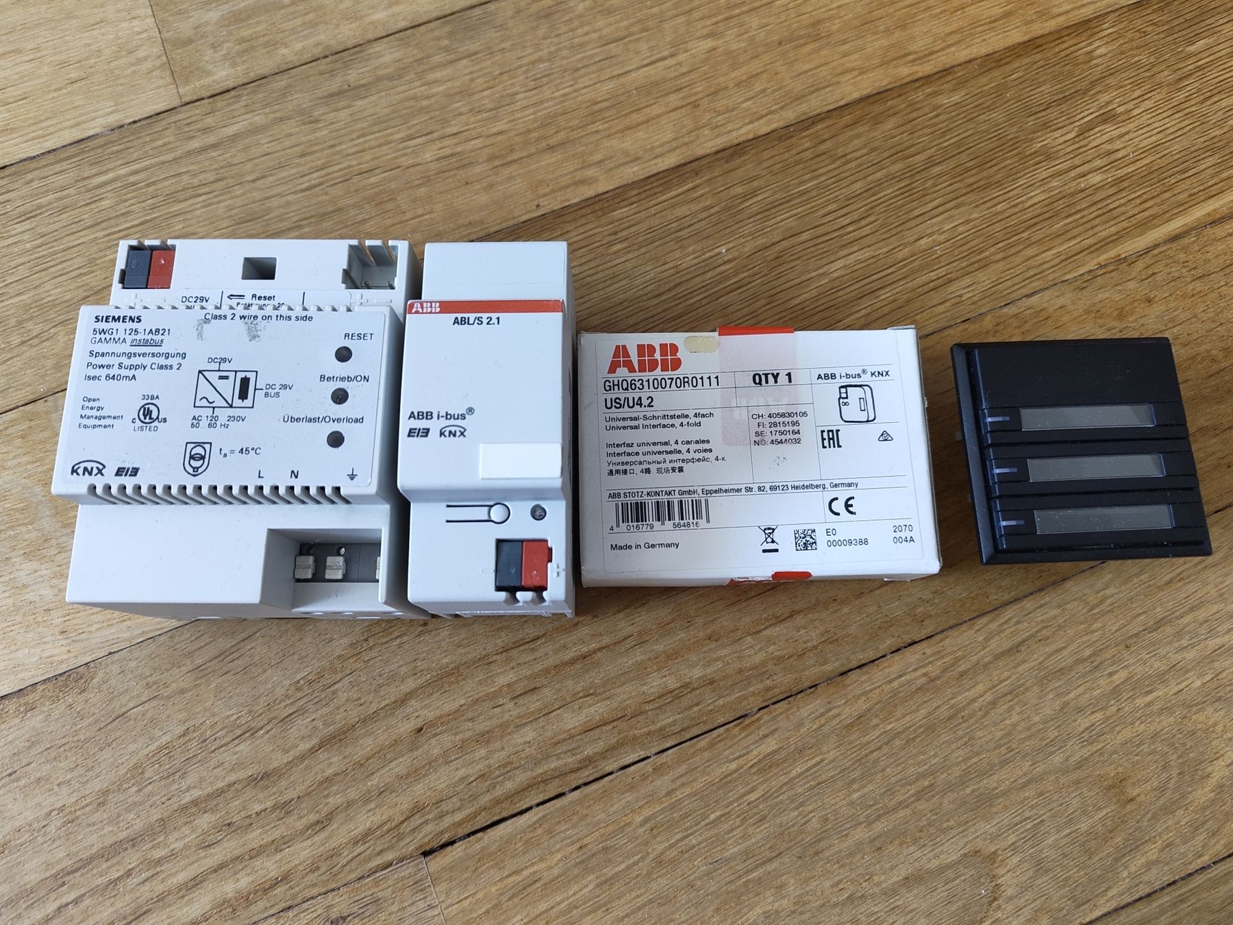 Elektronikbauteile: Diverse KNX Geräte – Gebraucht aus Basel von mar_x2m6