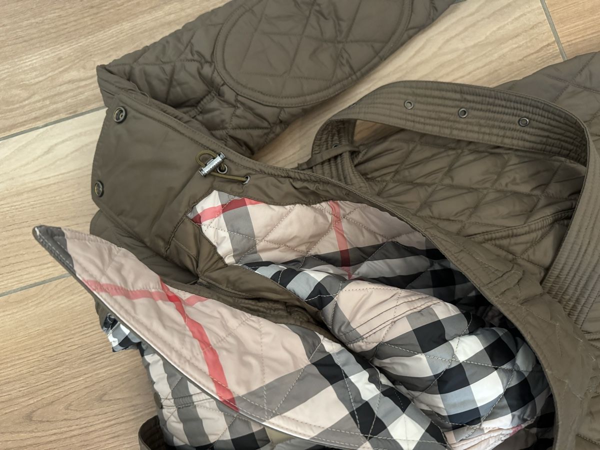 Burberry Giacche: Burberry Nylon Steppjacke – Nuovo (secondo la descrizione) da Zürich venduto da iva_c9dw 7