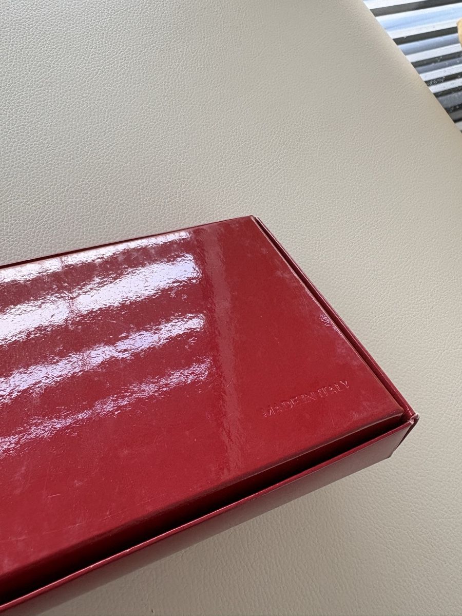 Salvatore Ferragamo Portafogli: Salvatore Ferragamo wallet ,original ,new ,leather – Nuovo (secondo la descrizione) da Lausanne venduto da oyu_hgg5 4