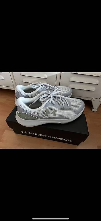 Under Armour Damenschuhe: Under Armour Schuhe, neu, Grösse 41 – Gebraucht aus Basel von dienstmann