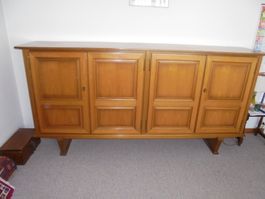 Grosser Buffetschrank, viel Stauraum, Holz, guter Zustand!