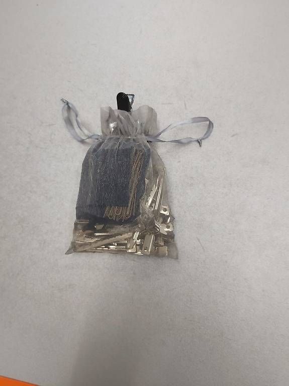 Accessori per capelli: Haarklammern – Usato da Stalden (Sarnen) venduto da chr_s5xx 1