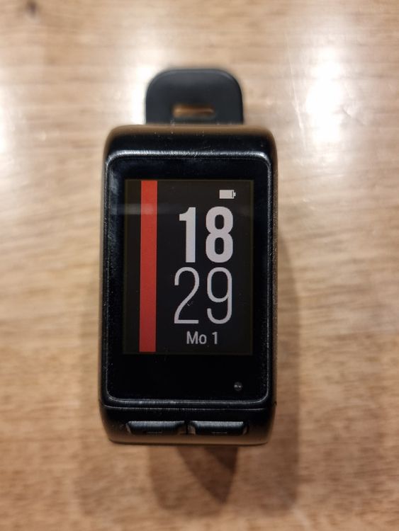 Garmin Vivoactive HR GPS Smartwatch, mit original Verpackung