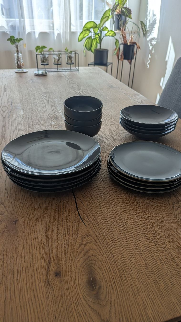 Set di piatti: Creatable Steinzeug Geschirr-Set – 37-Teile – Usato da St.Gallen venduto da reLapseOne