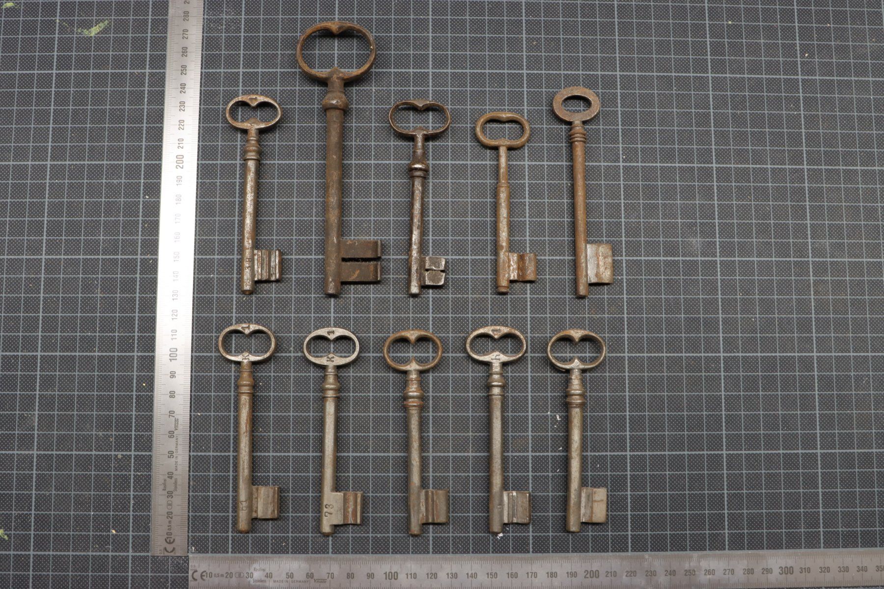 Chiavi: Lot mit 10 antiken Schlüsseln – Usato da Emmetten venduto da Super008