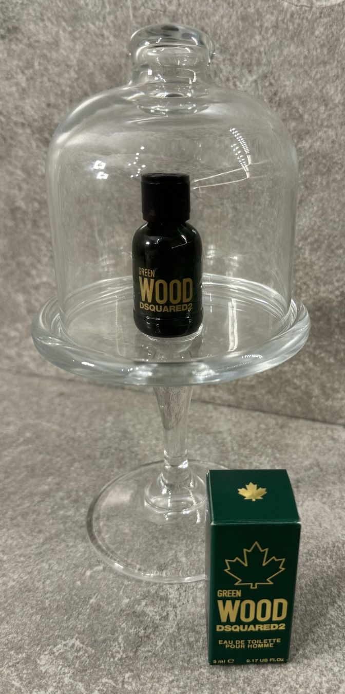 Dsquared2 Profumi & Eau de Toilette: GREEN WOOD DSQUARED2 EDT, 5ml ... – Nuovo e nell'imballaggio originale da Chur venduto da Jacki09 2