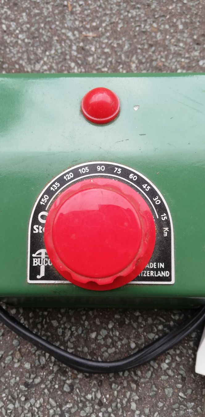 Buco Modellini di ferrovie: Alter Trafo von Buco ab 1Fr. – Difettoso da Thun venduto da Matthias72 1