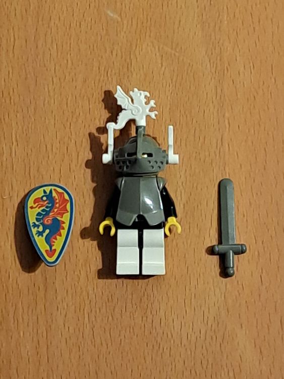 Lego Ritter Figur aus dem Set 6086 Versand möglich (Gebraucht) in ...