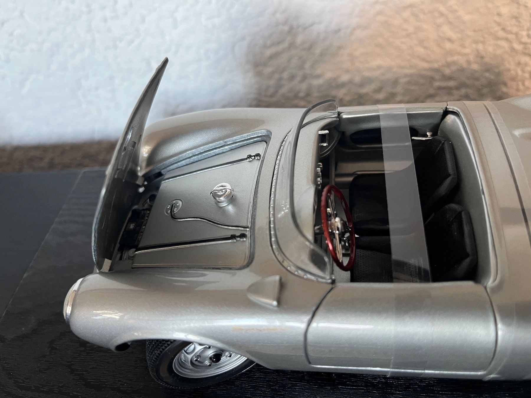 Porsche Modellini d'auto: Porsche 550 A Spyder, 1:18 – Usato da St-Cergue venduto da ncu_t267 5