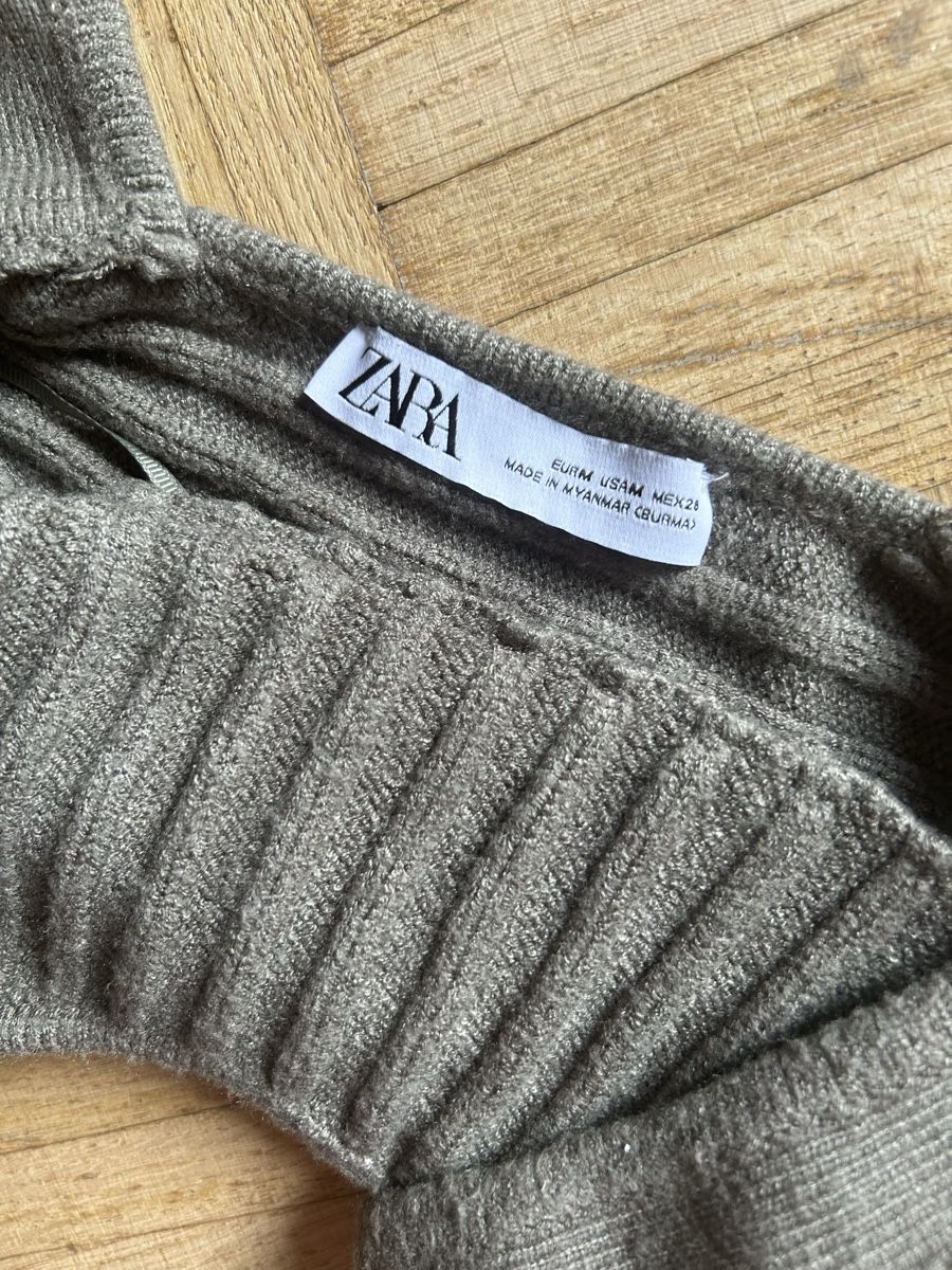 Tops: Zara Top grey size M ribbed new – D'occasion à Zürich par chi_7k5b 2