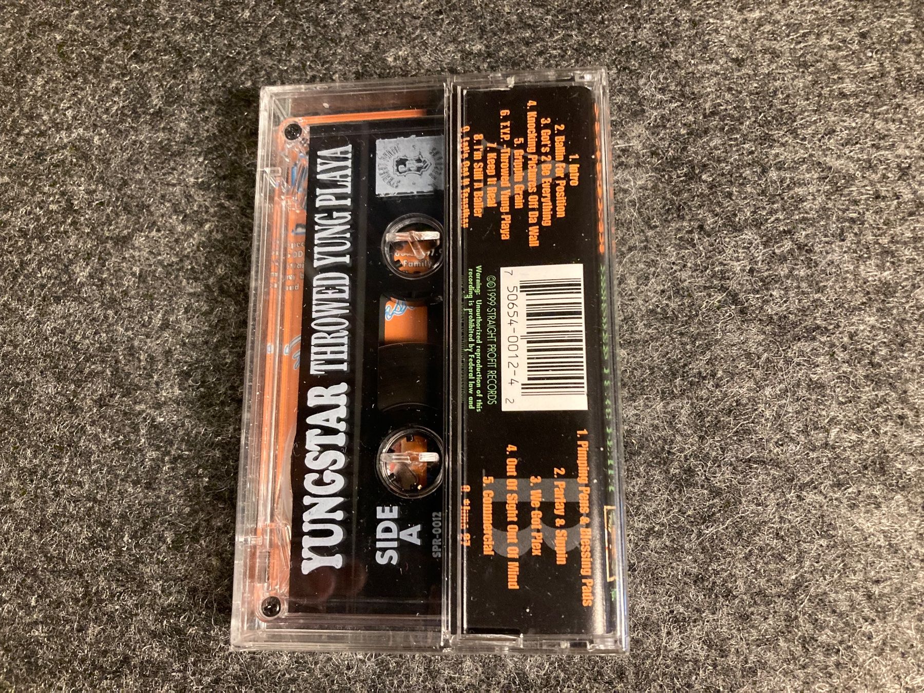 Musicassette: Yungstar - Throwed Yung Playa (MC) – Nuovo e nell'imballaggio originale da Fribourg venduto da Karushi 2