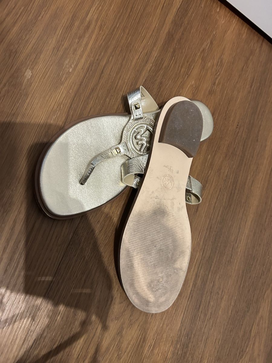 Damenschuhe: Sandalen Michael Kors – Gebraucht aus Schwyz von lookatit 1