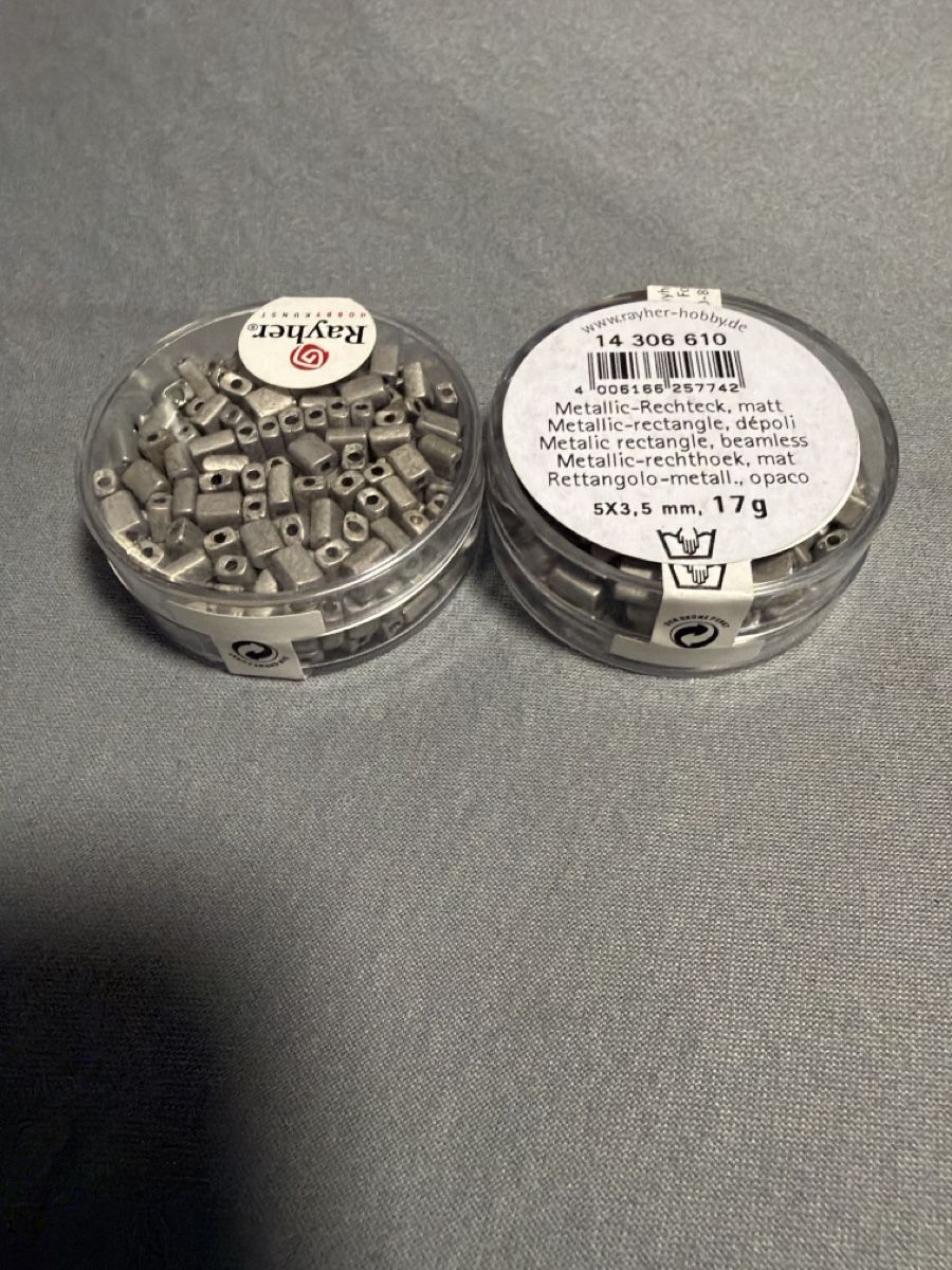 Perle (finte): Perlen Metallic-Rechteck, matt – Nuovo e nell'imballaggio originale da Embrach venduto da Yeasy
