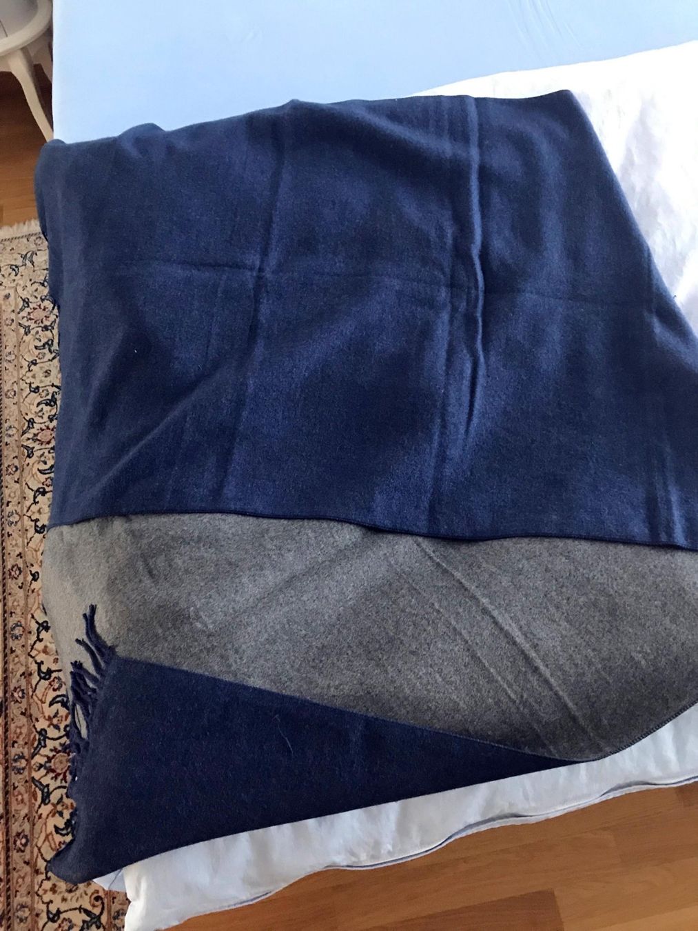 Foulard & Sciarpe: CELINE & CLARA Schal blau/grau double face, neu – Nuovo (secondo la descrizione) da Egg b. Zürich venduto da chimago 3