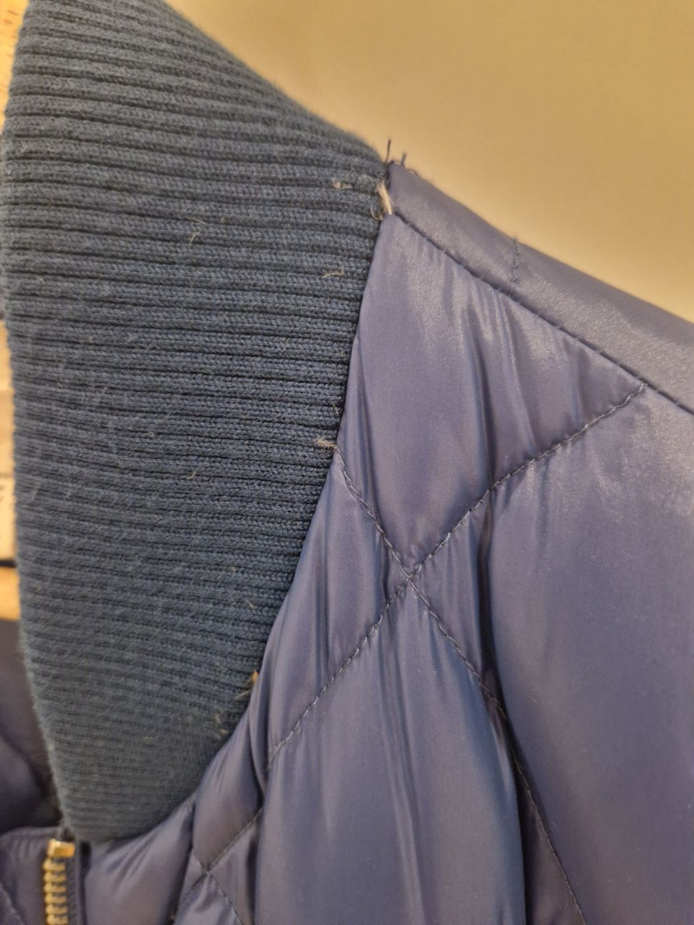 H&M Jacken: H&M Daunenjacke Bomber Oversize Gr. M, blau gesteppt – Gebraucht aus Erlinsbach SO von ULIKH 6