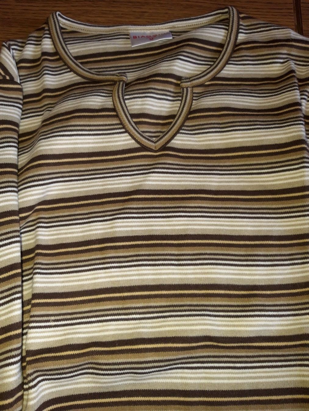 Maglioni & Felpe: 2 wunderschöne Sweatshirt, Gr. M – Usato da Escholzmatt venduto da Stern777 2