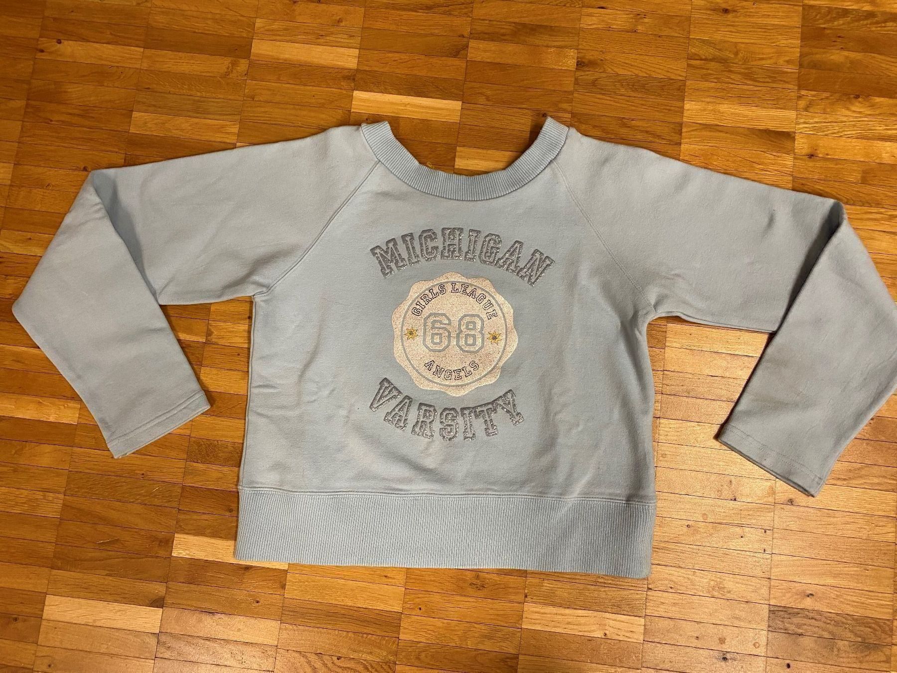 Maglioni & Felpe: Sweatshirt Mädchen Girls Gr.146-152 hellblau stretch – Usato da Kastanienbaum venduto da Muenchnerkindl1
