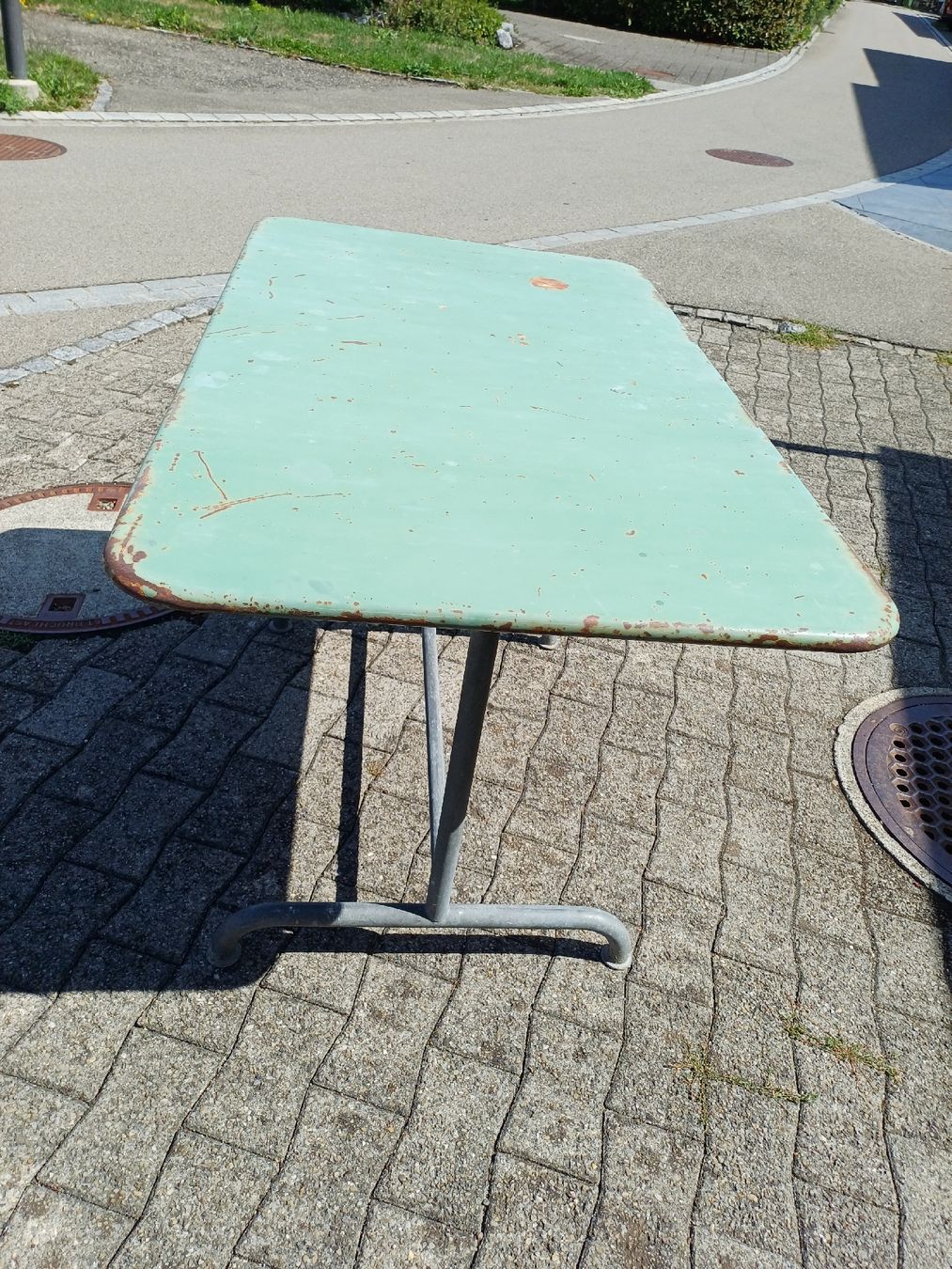 Tische: Vintage Gartentisch 120x70cm – Gebraucht aus Niederuzwil von wolkenlos80 4