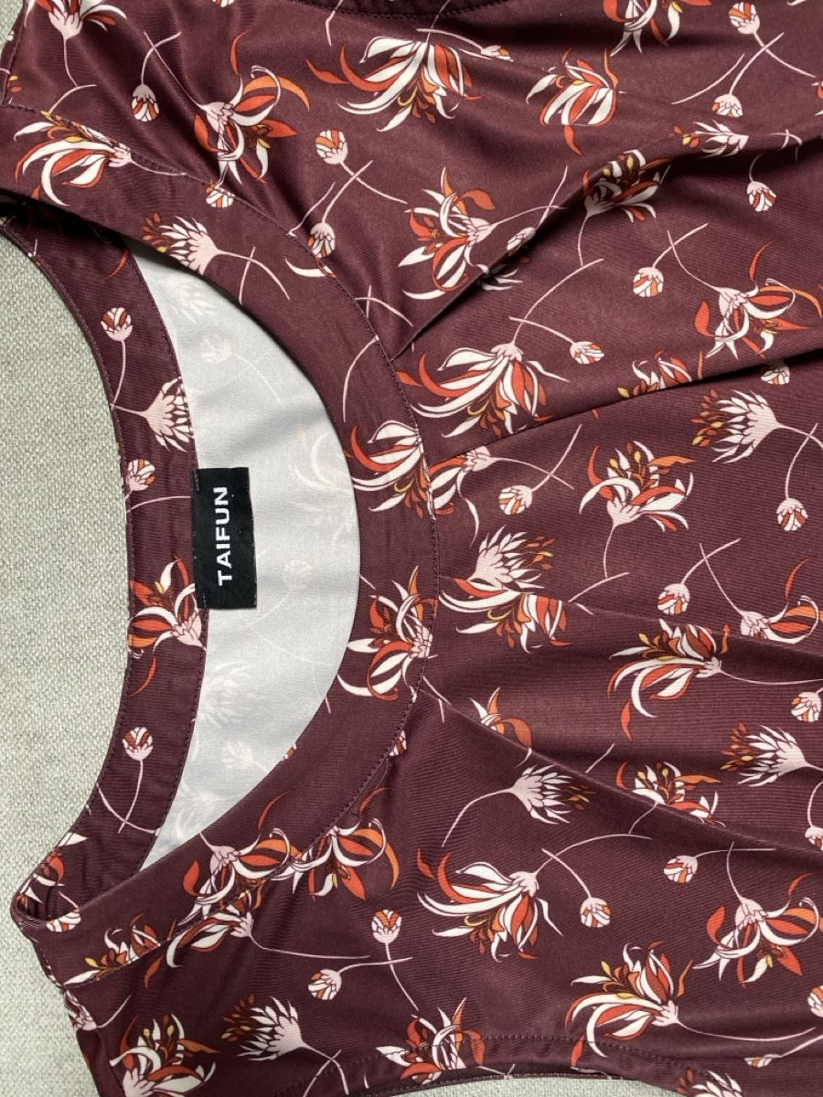 Taifun Kleider: Taifun Kleid mit Blumenmuster, ca. 40 mit Elastan – Gebraucht aus Homberg b. Thun von Homata 3