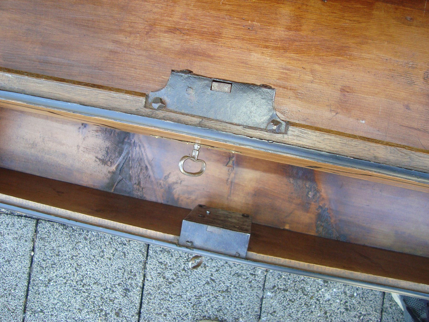 Cassettiere: antike Barock Kommode, Nussbaumholz – Usato da Oberdorf NW venduto da Lufao 5