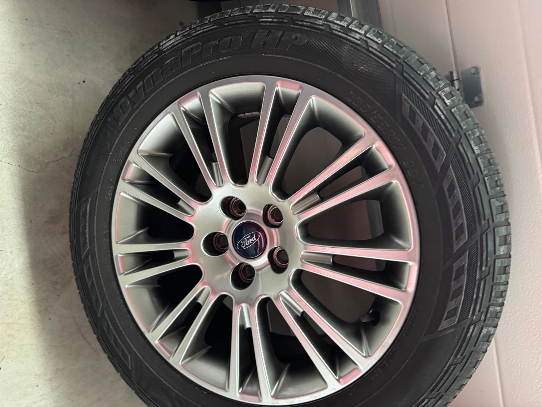 Ford Pneus & Kompletträder: 4 Komplettrad Ford Kuga – Gebraucht aus Mühlau von MF0404 1