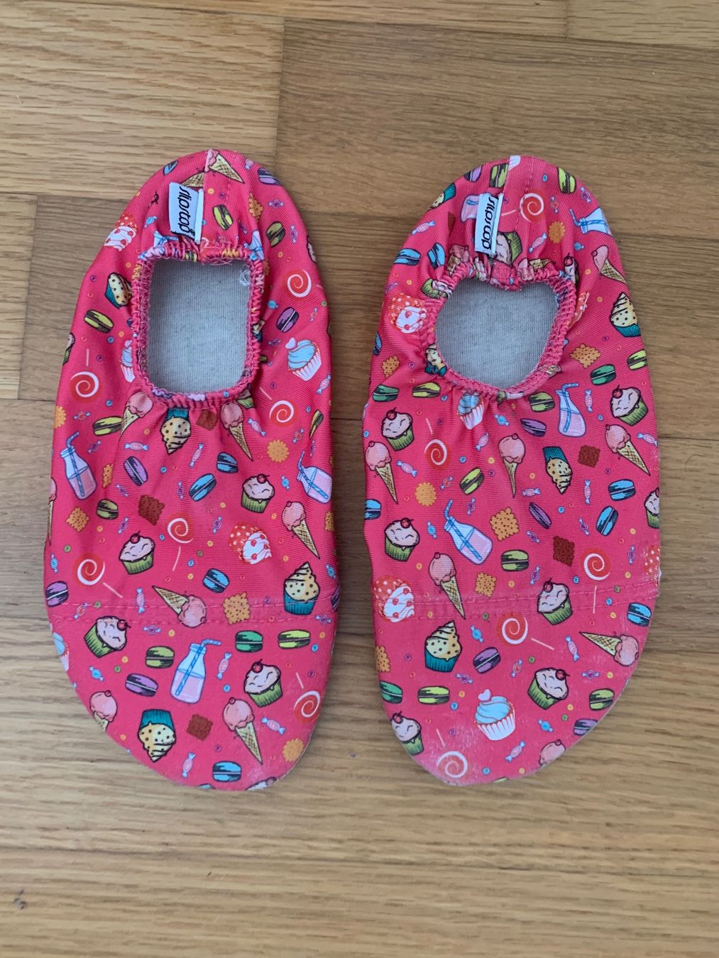 Schuhe für Jungen: Slipstop badeschuhe Kinder Gr. 30-32 Geräteschuhe – Gebraucht aus Winterthur von Doha20