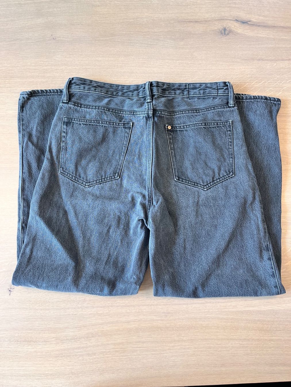 Jeans: Jeans Loose Fit 33/32 – Usato da Wil SG venduto da MaurusSi 2