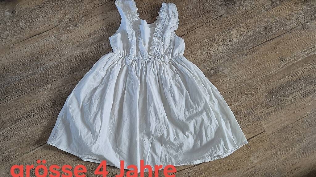Lotti & Set di vestiti: 3 neue sommerkleider 98/104 – Usato da Immensee venduto da ser_8529 2