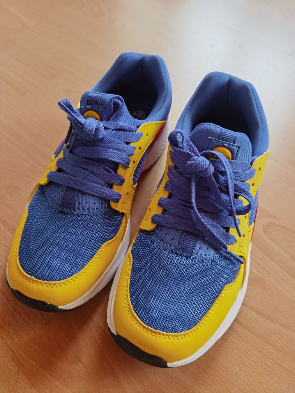 Lidl Scarpe da uomo: NEU_Turnschuhe_Gr.38 – Nuovo (secondo la descrizione) da Roggwil BE venduto da mocca01