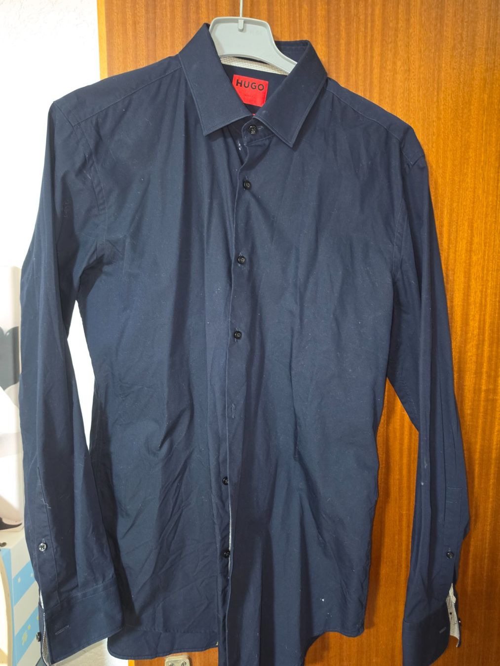 Hugo Boss Camicie: Hugo Slim fit hemd gr 41 – Usato da Zermatt venduto da ancise