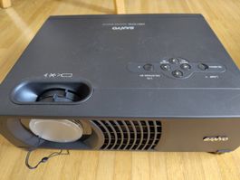 Projektor Sanyo PLC WXU10E