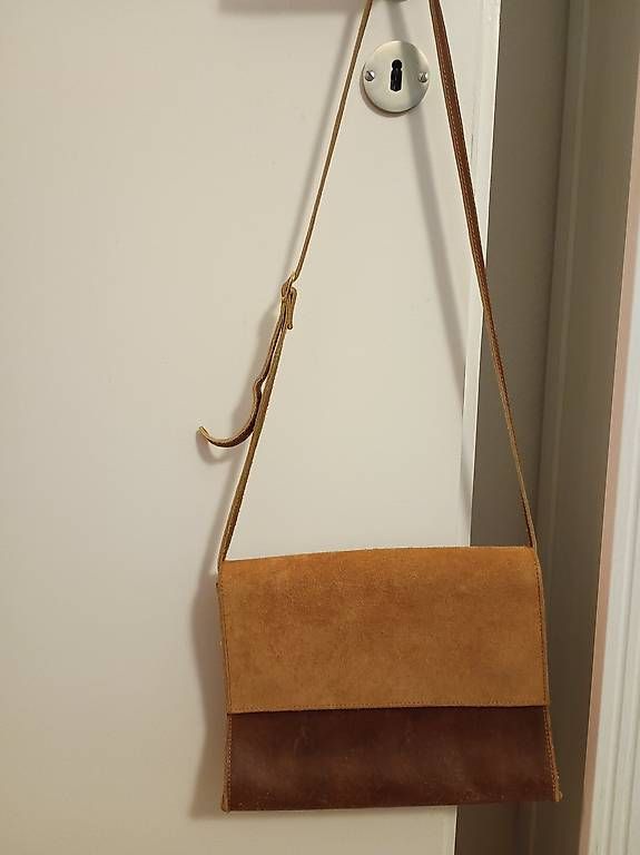 Sacs femmes: Zweifarbige Ledertasche – D'occasion à Zürich par Melianea 4